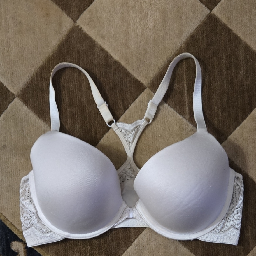 Maidenform White Lace Bra Front Snap Bra Underwire Lightly Padded 38C